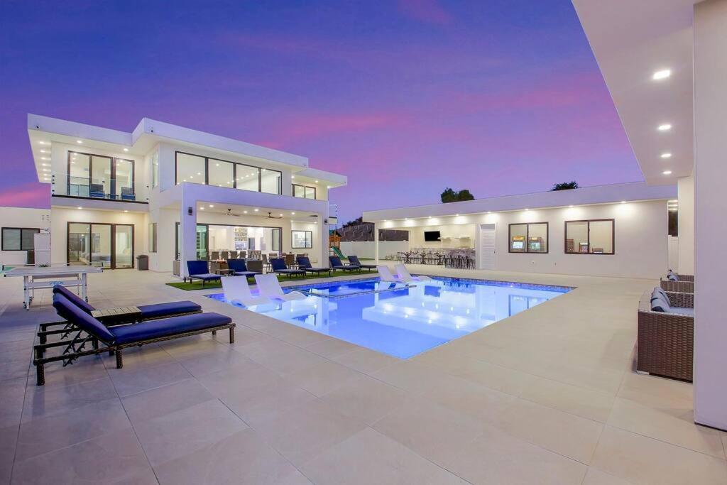 An Architectural Masterpiece With Unparalleled Beauty, Elegance And Amenities Temecula Eksteriør billede