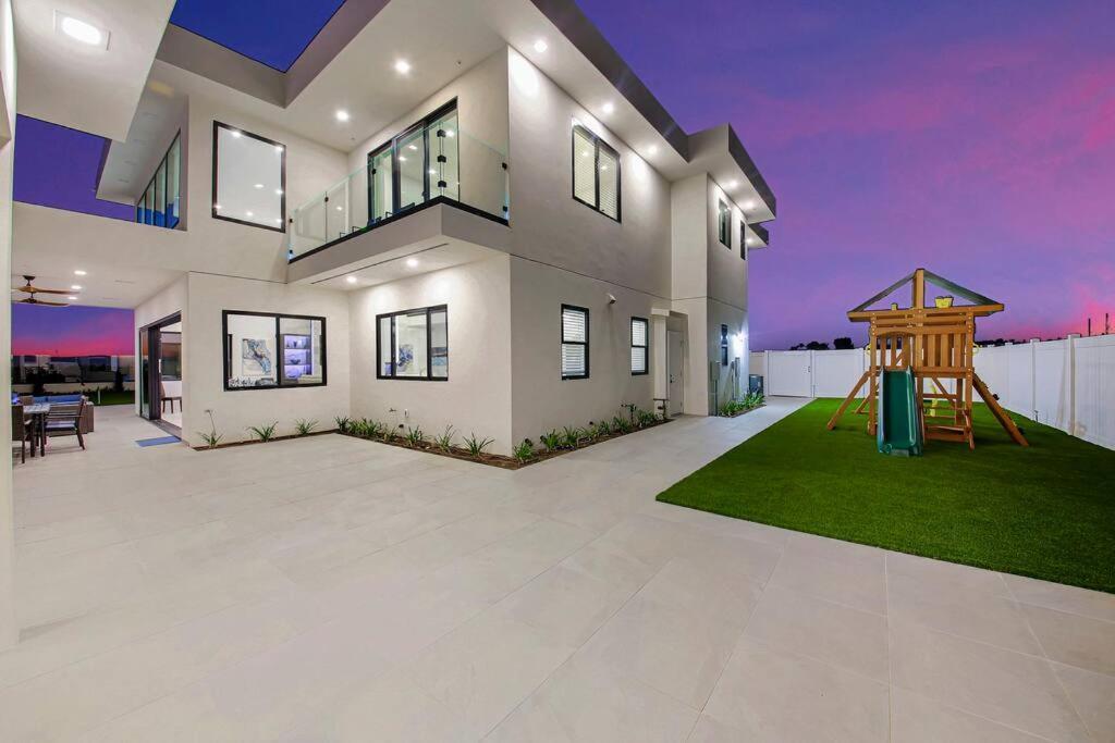 An Architectural Masterpiece With Unparalleled Beauty, Elegance And Amenities Temecula Eksteriør billede
