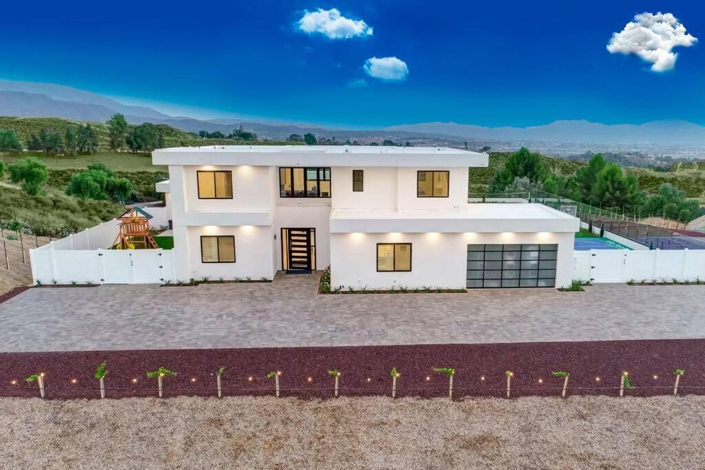 An Architectural Masterpiece With Unparalleled Beauty, Elegance And Amenities Temecula Eksteriør billede