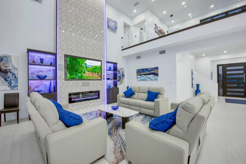 An Architectural Masterpiece With Unparalleled Beauty, Elegance And Amenities Temecula Eksteriør billede