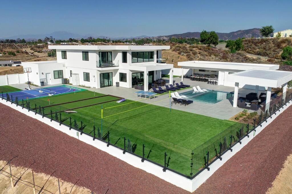 An Architectural Masterpiece With Unparalleled Beauty, Elegance And Amenities Temecula Eksteriør billede